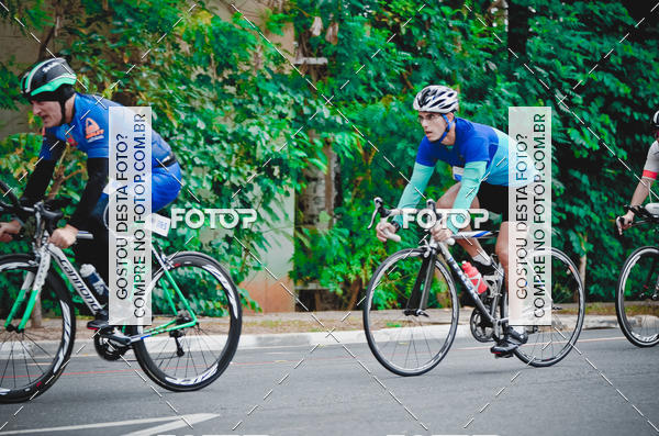 Buy your photos of the eventVSERIES Duathlon & Running on Fotop