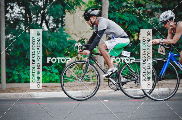 Buy your photos of the eventVSERIES Duathlon & Running on Fotop