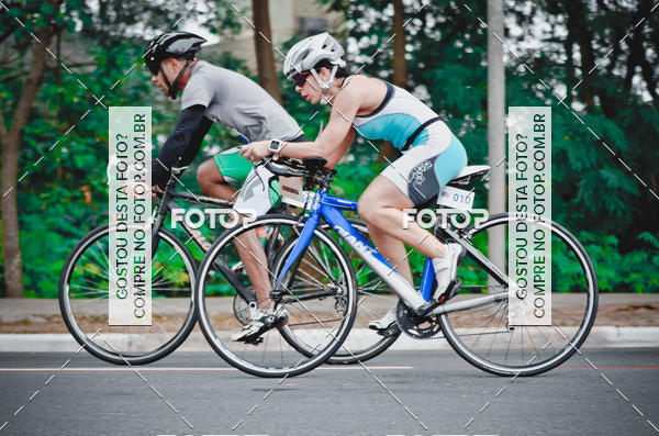 Buy your photos of the eventVSERIES Duathlon & Running on Fotop