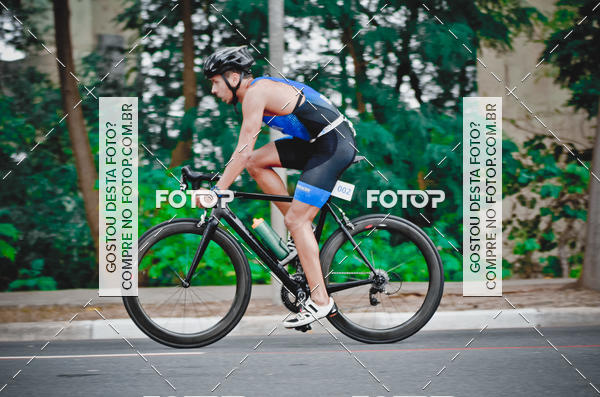 Buy your photos of the eventVSERIES Duathlon & Running on Fotop
