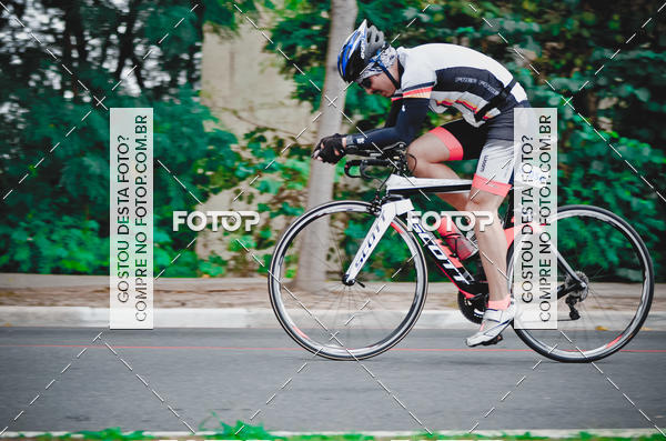 Buy your photos of the eventVSERIES Duathlon & Running on Fotop