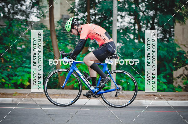 Buy your photos of the eventVSERIES Duathlon & Running on Fotop