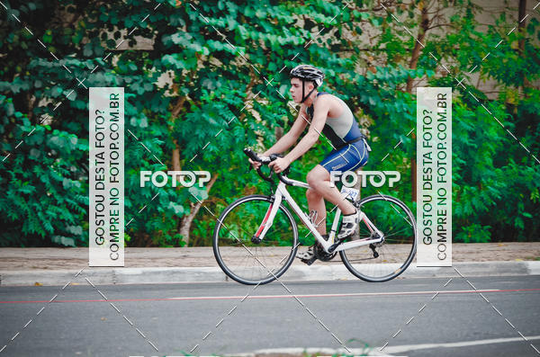 Buy your photos of the eventVSERIES Duathlon & Running on Fotop