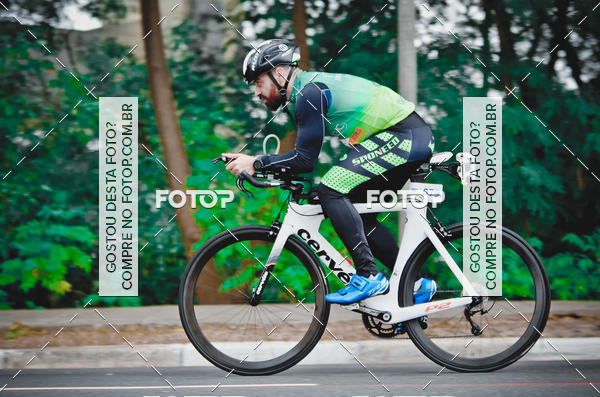 Buy your photos of the eventVSERIES Duathlon & Running on Fotop