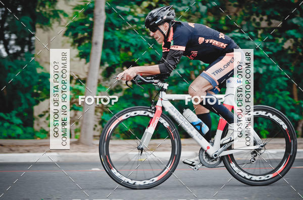 Buy your photos of the eventVSERIES Duathlon & Running on Fotop