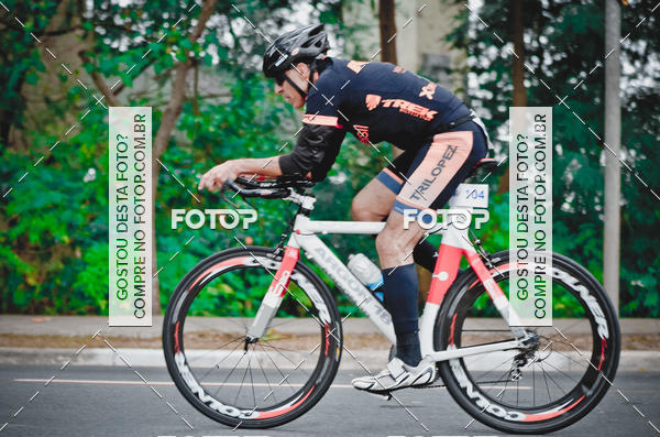 Buy your photos of the eventVSERIES Duathlon & Running on Fotop