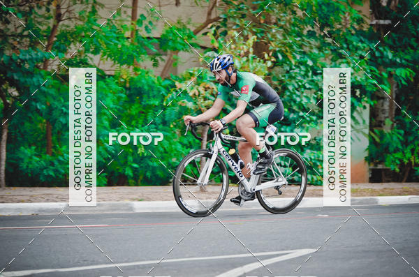 Buy your photos of the eventVSERIES Duathlon & Running on Fotop