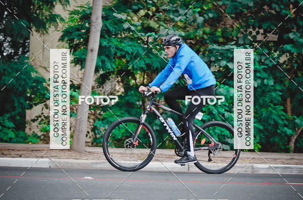 Buy your photos of the eventVSERIES Duathlon & Running on Fotop