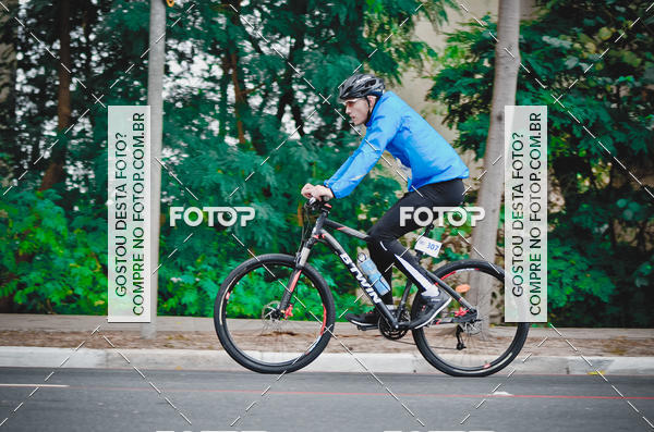 Buy your photos of the eventVSERIES Duathlon & Running on Fotop