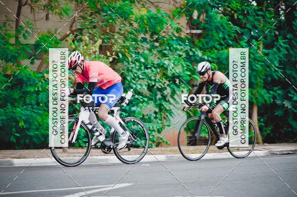 Buy your photos of the eventVSERIES Duathlon & Running on Fotop
