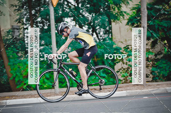 Buy your photos of the eventVSERIES Duathlon & Running on Fotop