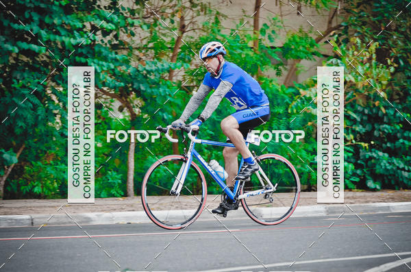 Buy your photos of the eventVSERIES Duathlon & Running on Fotop