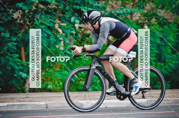 Buy your photos of the eventVSERIES Duathlon & Running on Fotop