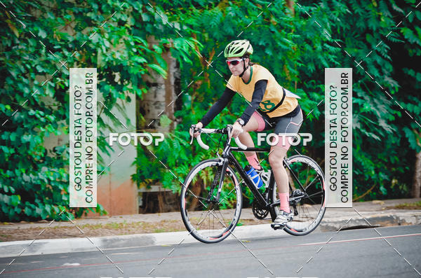 Buy your photos of the eventVSERIES Duathlon & Running on Fotop