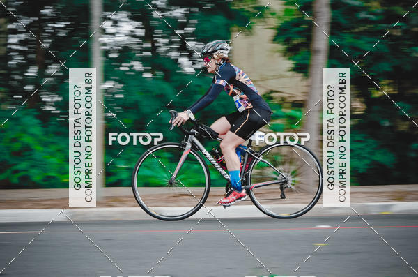 Buy your photos of the eventVSERIES Duathlon & Running on Fotop