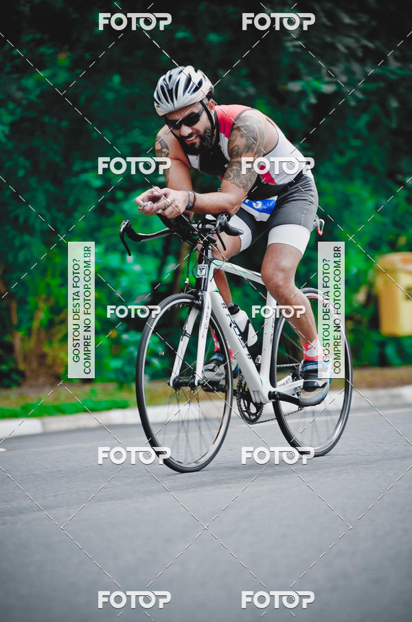 Buy your photos of the eventVSERIES Duathlon & Running on Fotop