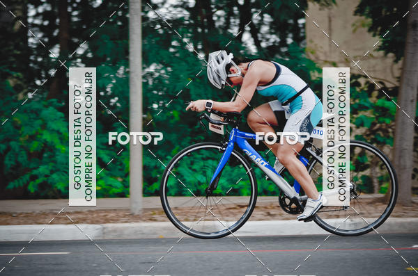 Buy your photos of the eventVSERIES Duathlon & Running on Fotop
