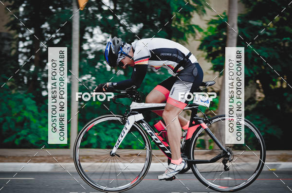 Buy your photos of the eventVSERIES Duathlon & Running on Fotop