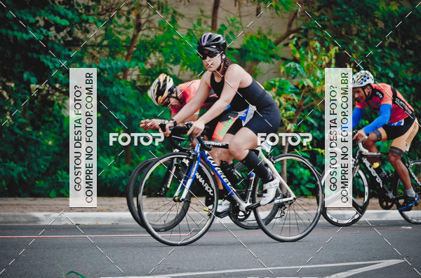 Buy your photos of the eventVSERIES Duathlon & Running on Fotop