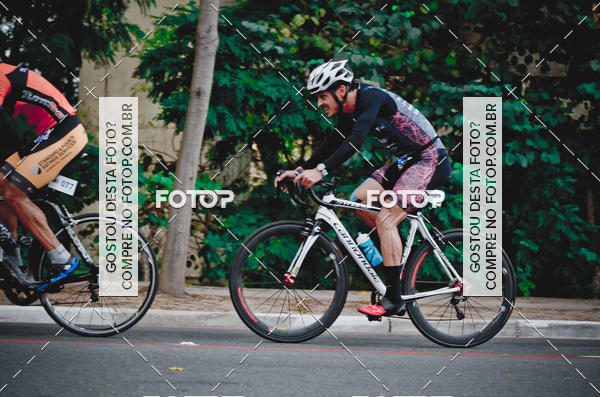 Buy your photos of the eventVSERIES Duathlon & Running on Fotop