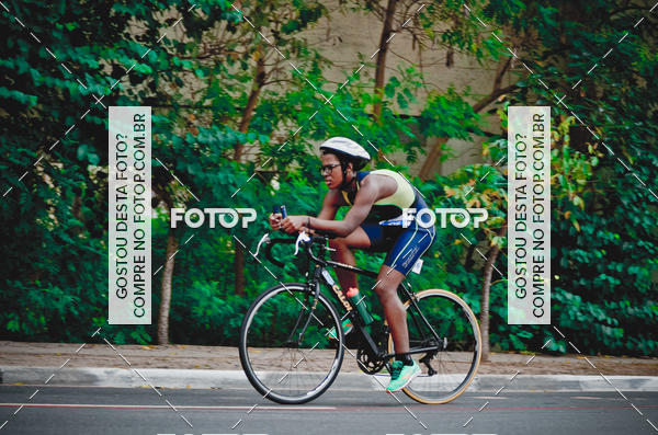Buy your photos of the eventVSERIES Duathlon & Running on Fotop