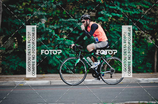 Buy your photos of the eventVSERIES Duathlon & Running on Fotop