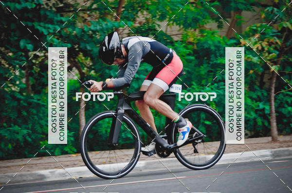 Buy your photos of the eventVSERIES Duathlon & Running on Fotop