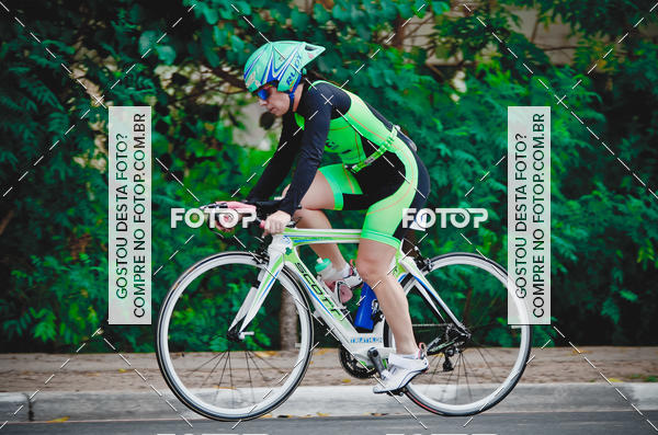 Buy your photos of the eventVSERIES Duathlon & Running on Fotop