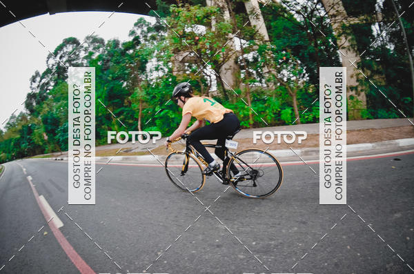 Buy your photos of the eventVSERIES Duathlon & Running on Fotop