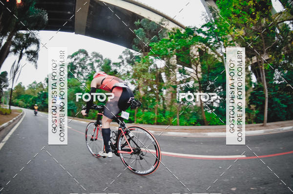 Buy your photos of the eventVSERIES Duathlon & Running on Fotop
