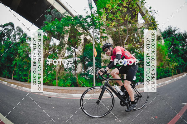 Buy your photos of the eventVSERIES Duathlon & Running on Fotop