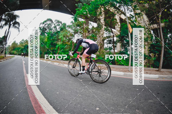 Buy your photos of the eventVSERIES Duathlon & Running on Fotop