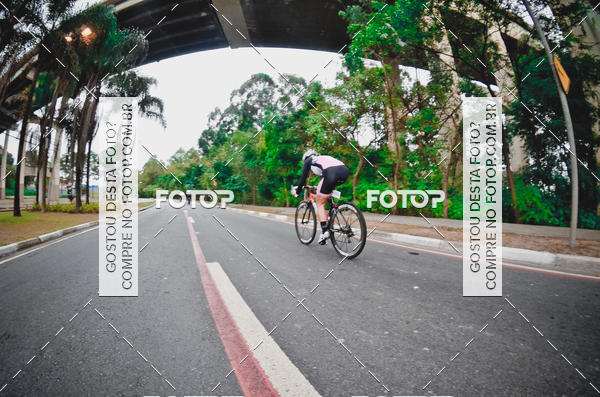 Buy your photos of the eventVSERIES Duathlon & Running on Fotop
