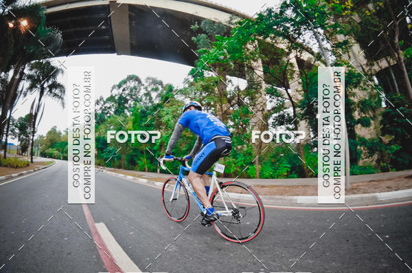 Buy your photos of the eventVSERIES Duathlon & Running on Fotop
