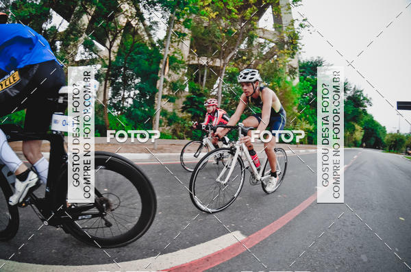 Buy your photos of the eventVSERIES Duathlon & Running on Fotop