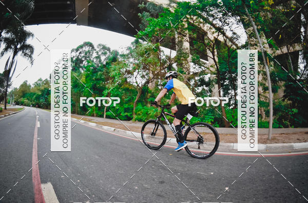 Buy your photos of the eventVSERIES Duathlon & Running on Fotop