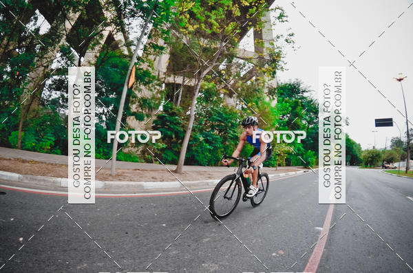Buy your photos of the eventVSERIES Duathlon & Running on Fotop