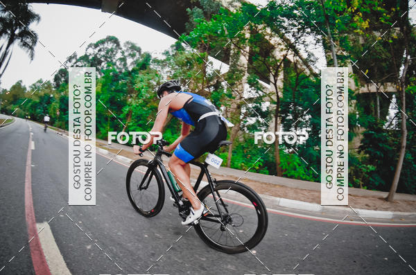 Buy your photos of the eventVSERIES Duathlon & Running on Fotop