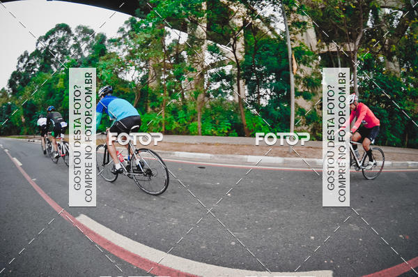 Buy your photos of the eventVSERIES Duathlon & Running on Fotop