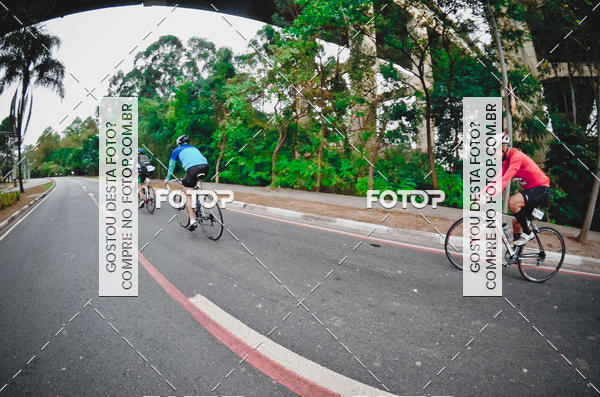 Buy your photos of the eventVSERIES Duathlon & Running on Fotop