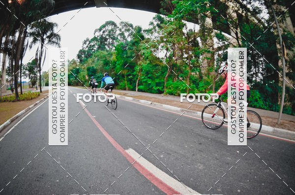 Buy your photos of the eventVSERIES Duathlon & Running on Fotop