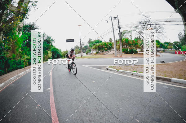 Buy your photos of the eventVSERIES Duathlon & Running on Fotop