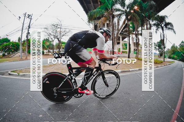 Buy your photos of the eventVSERIES Duathlon & Running on Fotop