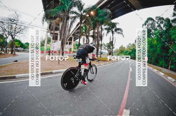 Buy your photos of the eventVSERIES Duathlon & Running on Fotop