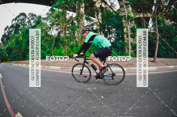 Buy your photos of the eventVSERIES Duathlon & Running on Fotop