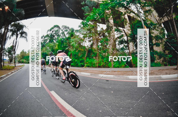 Buy your photos of the eventVSERIES Duathlon & Running on Fotop