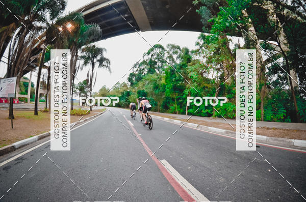 Buy your photos of the eventVSERIES Duathlon & Running on Fotop
