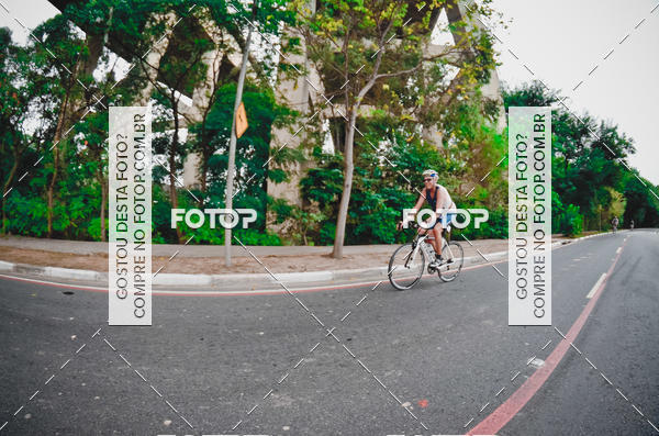 Buy your photos of the eventVSERIES Duathlon & Running on Fotop