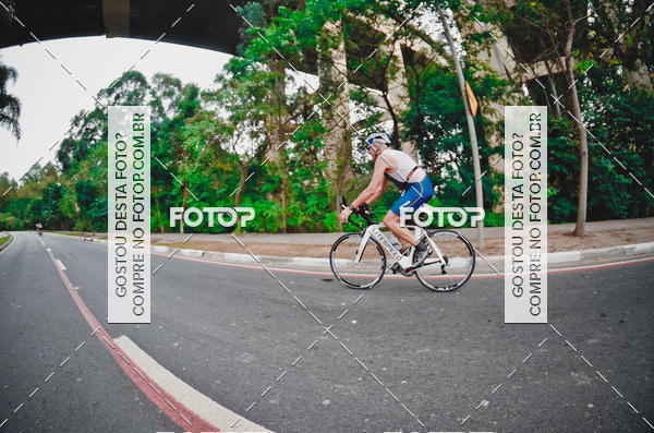 Buy your photos of the eventVSERIES Duathlon & Running on Fotop