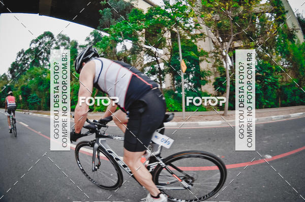 Buy your photos of the eventVSERIES Duathlon & Running on Fotop